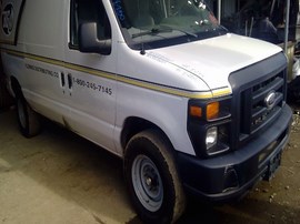 2014 FORD E250 CARGO VAN, WHITE, 5.4L, 2WD, AT.   F25201